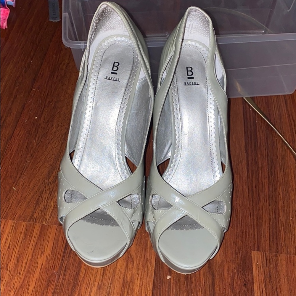 Bakers Grey Platform Open Toe Pump